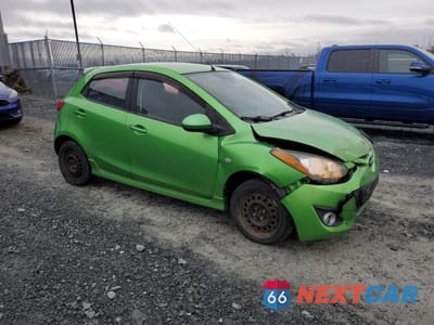 Czwarte zdjęcie samochodu z boku: 2011 MAZDA MAZDA2 VIN:JM1DE1HY4B0105808 - miniatura