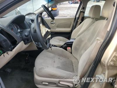 Zdjęcie 7 z 13 samochodu: 2005 PONTIAC GRAND PRIX VIN:2G2WP522751343213 - miniatura