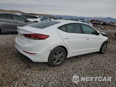 Trzecie zdjęcie samochodu z tyłu: 2018 HYUNDAI ELANTRA SEL VIN:5NPD84LF1JH362800 - miniatura