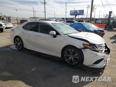Czwarte zdjęcie samochodu z boku: 2020 TOYOTA CAMRY SE VIN:4T1M11AK3LU393666 - miniatura