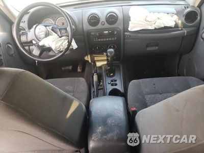 Zdjęcie 29 z 56 samochodu: 2005 JEEP LIBERTY SPORT VIN:1J4GL48K35W508514 - miniatura