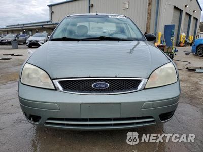 Piąte zdjęcie samochodu w środku: 2005 FORD FOCUS ZX4 VIN:1FAFP34N55W195276 - miniatura