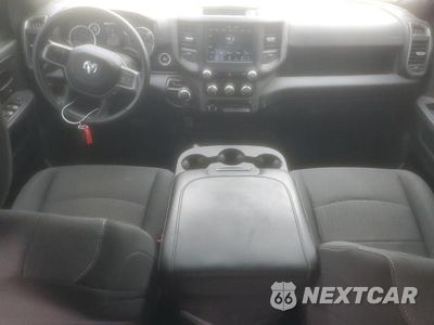 Zdjęcie 8 z 12 samochodu: 2021 RAM 2500 TRADESMAN VIN:3C6UR5CJ3MG533574 - miniatura