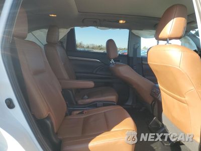 Zdjęcie 11 z 14 samochodu: 2019 TOYOTA HIGHLANDER LIMITED VIN:5TDDZRFH7KS704432 - miniatura