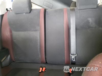 Zdjęcie 10 z 13 samochodu: 2011 NISSAN JUKE S VIN:JN8AF5MV1BT027901 - miniatura