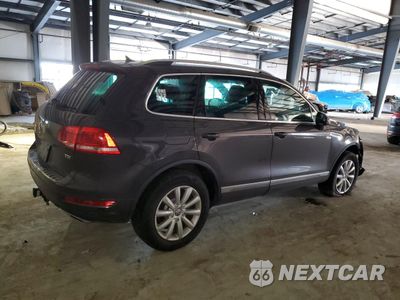 Trzecie zdjęcie samochodu z tyłu: 2011 VOLKSWAGEN TOUAREG V6 TDI VIN:WVGFK9BP0BD004463 - miniatura