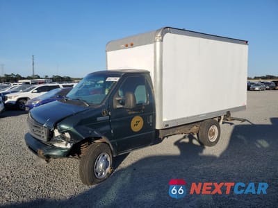 Drugie zdjęcie samochodu z przodu: 2007 FORD ECONOLINE E350 SUPER DUTY CUTAWAY VAN VIN:1FDSE35L37DA12687 - miniatura