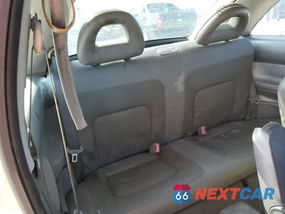 Zdjęcie 10 z 14 samochodu: 2001 VOLKSWAGEN NEW BEETLE GLX VIN:3VWDD21C61M462357 - miniatura