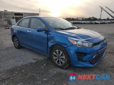 Czwarte zdjęcie samochodu z boku: 2022 KIA RIO S VIN:3KPA24AD3NE458301 - miniatura