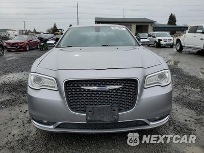 Piąte zdjęcie samochodu w środku: 2016 CHRYSLER 300C VIN:2C3CCAEG3GH128100 - miniatura