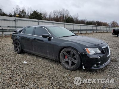 Czwarte zdjęcie samochodu z boku: 2012 CHRYSLER 300 SRT-8 VIN:2C3CCAFJ2CH801365 - miniatura