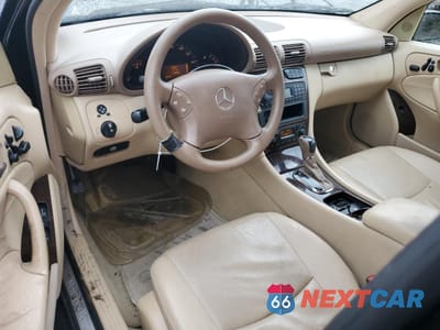 Zdjęcie 8 z 15 samochodu: 2002 MERCEDES-BENZ C 320 VIN:WDBRH64J72F146108 - miniatura