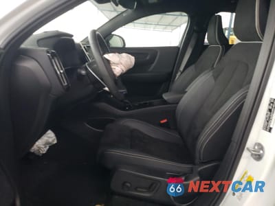 Zdjęcie 7 z 14 samochodu: 2023 VOLVO C40 RECHARGE ULTIMATE VIN:YV4ED3GM6P2040857 - miniatura