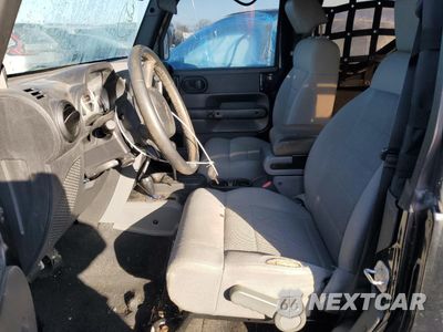 Zdjęcie 7 z 15 samochodu: 2008 JEEP WRANGLER RUBICON VIN:1J4GA64158L633020 - miniatura