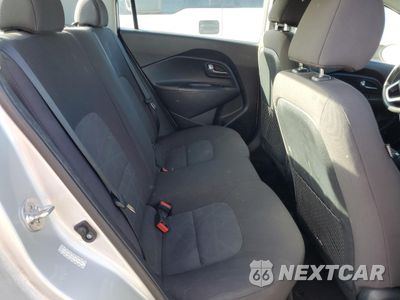 Zdjęcie 10 z 12 samochodu: 2017 KIA RIO LX VIN:KNADM4A37H6113746 - miniatura