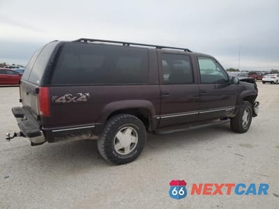 Trzecie zdjęcie samochodu z tyłu: 1997 CHEVROLET SUBURBAN K1500 VIN:3GNFK16R0VG147011 - miniatura