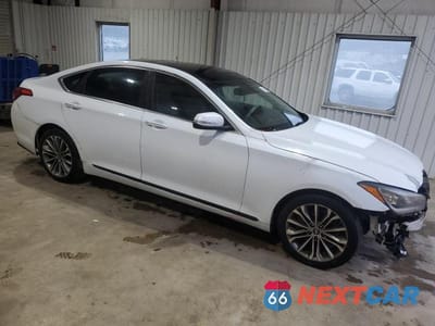Czwarte zdjęcie samochodu z boku: 2015 HYUNDAI GENESIS 3.8L VIN:KMHGN4JE8FU092490 - miniatura