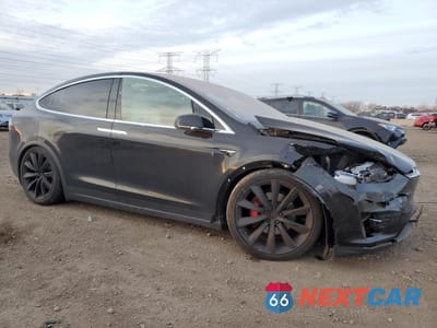 Czwarte zdjęcie samochodu z boku: 2020 TESLA MODEL X VIN:5YJXCAE4XLF237575 - miniatura