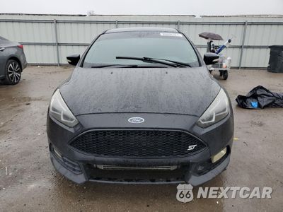 Piąte zdjęcie samochodu w środku: 2015 FORD FOCUS ST VIN:1FADP3L92FL241872 - miniatura