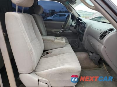 Zdjęcie 7 z 11 samochodu: 2001 TOYOTA TUNDRA ACCESS CAB VIN:5TBRT34171S186291 - miniatura