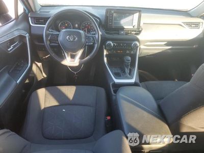 Zdjęcie 8 z 13 samochodu: 2020 TOYOTA RAV4 XLE VIN:2T3P1RFV0LC106176 - miniatura