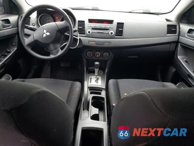 Zdjęcie 8 z 15 samochodu: 2009 MITSUBISHI LANCER DE VIN:JA3AU16U49U000967 - miniatura