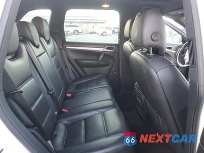 Zdjęcie 12 z 16 samochodu: 2008 PORSCHE CAYENNE S VIN:WP1AB29PX8LA41318 - miniatura