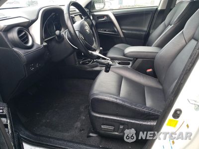 Zdjęcie 7 z 16 samochodu: 2018 TOYOTA RAV4 HV LIMITED VIN:JTMDJREV6JD249341 - miniatura