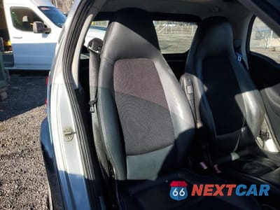 Zdjęcie 10 z 12 samochodu: 2012 SMART FORTWO PURE VIN:WMEEJ3BA7CK528445 - miniatura
