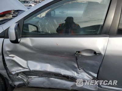 Zdjęcie 7 z 14 samochodu: 2011 NISSAN ROGUE S VIN:JN8AS5MV9BW667087 - miniatura