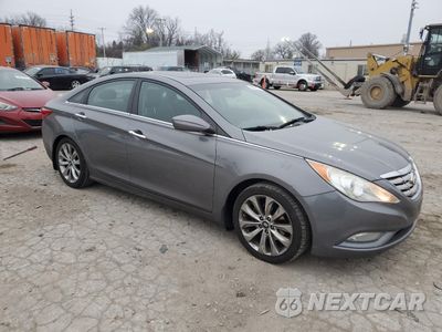 Czwarte zdjęcie samochodu z boku: 2012 HYUNDAI SONATA SE VIN:5NPEC4AB1CH392238 - miniatura