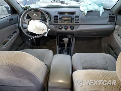 Zdjęcie 8 z 12 samochodu: 2003 TOYOTA CAMRY LE VIN:4T1BE32K23U157452 - miniatura