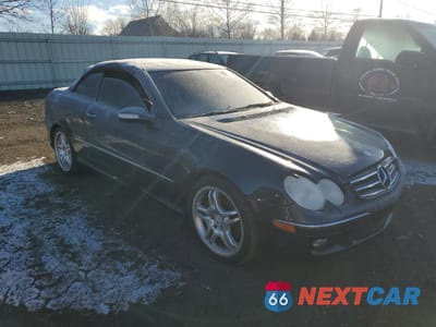 Czwarte zdjęcie samochodu z boku: 2006 MERCEDES-BENZ CLK 350 VIN:WDBTK56F26F205145 - miniatura