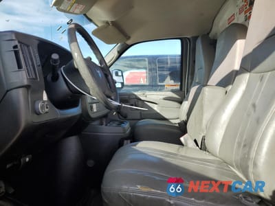 Zdjęcie 7 z 12 samochodu: 2012 GMC SAVANA CUTAWAY G3500 VIN:1GD374CA5C1908085 - miniatura