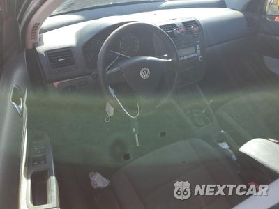 Zdjęcie 8 z 12 samochodu: 2007 VOLKSWAGEN RABBIT VIN:WVWCR71K47W111962 - miniatura