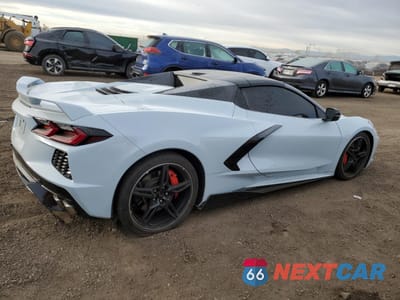 Trzecie zdjęcie samochodu z tyłu: 2020 CHEVROLET CORVETTE STINGRAY 2LT VIN:1G1Y73D43L5117925 - miniatura