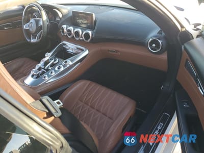 Zdjęcie 8 z 13 samochodu: 2016 MERCEDES-BENZ AMG GT S VIN:WDDYJAJAXGA000806 - miniatura