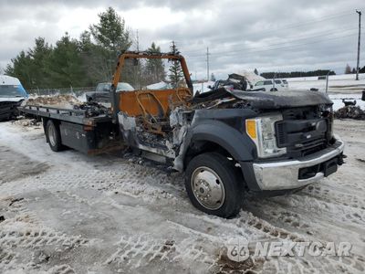 Czwarte zdjęcie samochodu z boku: 2017 FORD F550 SUPER DUTY VIN:1FDUF5GY0HEB66361 - miniatura