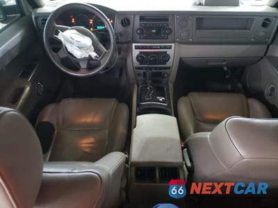 Zdjęcie 8 z 15 samochodu: 2006 JEEP COMMANDER VIN:1J8HG48N56C349077 - miniatura