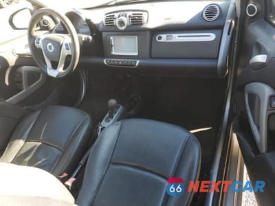 Zdjęcie 8 z 12 samochodu: 2012 SMART FORTWO PURE VIN:WMEEJ3BA7CK528445 - miniatura
