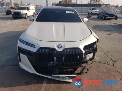 Piąte zdjęcie samochodu w środku: 2023 BMW 760 XI VIN:WBA33EJ00PCL84531 - miniatura