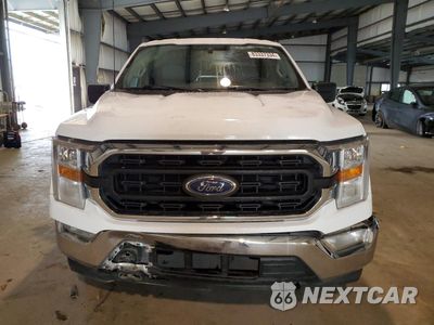 Piąte zdjęcie samochodu w środku: 2022 FORD F150 SUPERCREW VIN:1FTFW1E56NFA31986 - miniatura