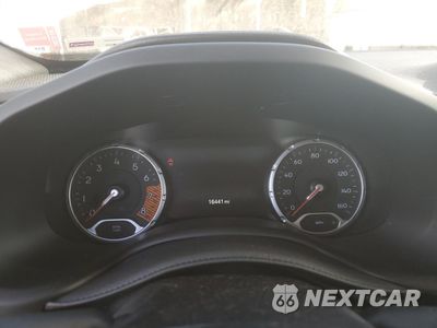 Zdjęcie 9 z 15 samochodu: 2022 JEEP RENEGADE LATITUDE VIN:ZACNJDB15NPN58750 - miniatura