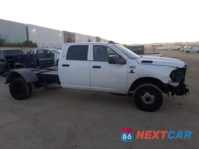 Czwarte zdjęcie samochodu z boku: 2024 RAM 3500 VIN:3C7WRTCL0RG113255 - miniatura