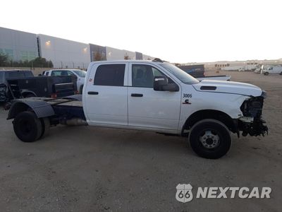 Czwarte zdjęcie samochodu z boku: 2024 RAM 3500 VIN:3C7WRTCL0RG113255 - miniatura