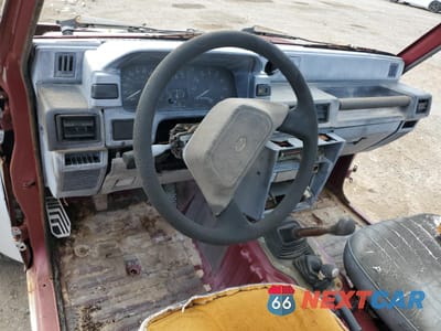 Zdjęcie 8 z 13 samochodu: 1990 DAIHATSU ROCKY SE VIN:JD2FF3103L6301075 - miniatura