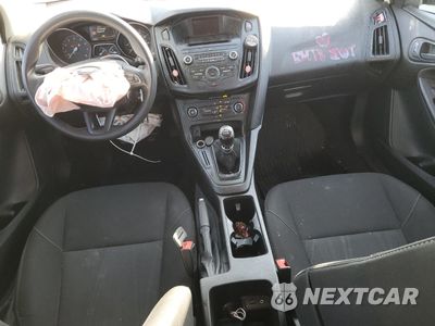 Zdjęcie 8 z 14 samochodu: 2017 FORD FOCUS S VIN:1FADP3E27HL236704 - miniatura