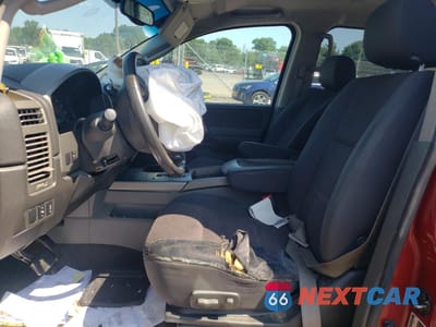 Zdjęcie 7 z 13 samochodu: 2005 NISSAN ARMADA SE VIN:5N1AA08B55N728202 - miniatura