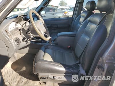 Zdjęcie 6 z 14 samochodu: 2004 FORD EXPLORER SPORT TRAC VIN:1FMDU77K84UA52590 - miniatura