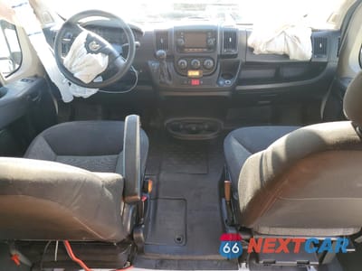 Zdjęcie 8 z 16 samochodu: 2018 RAM PROMASTER 3500 3500 HIGH VIN:3C6URVJG6JE155216 - miniatura